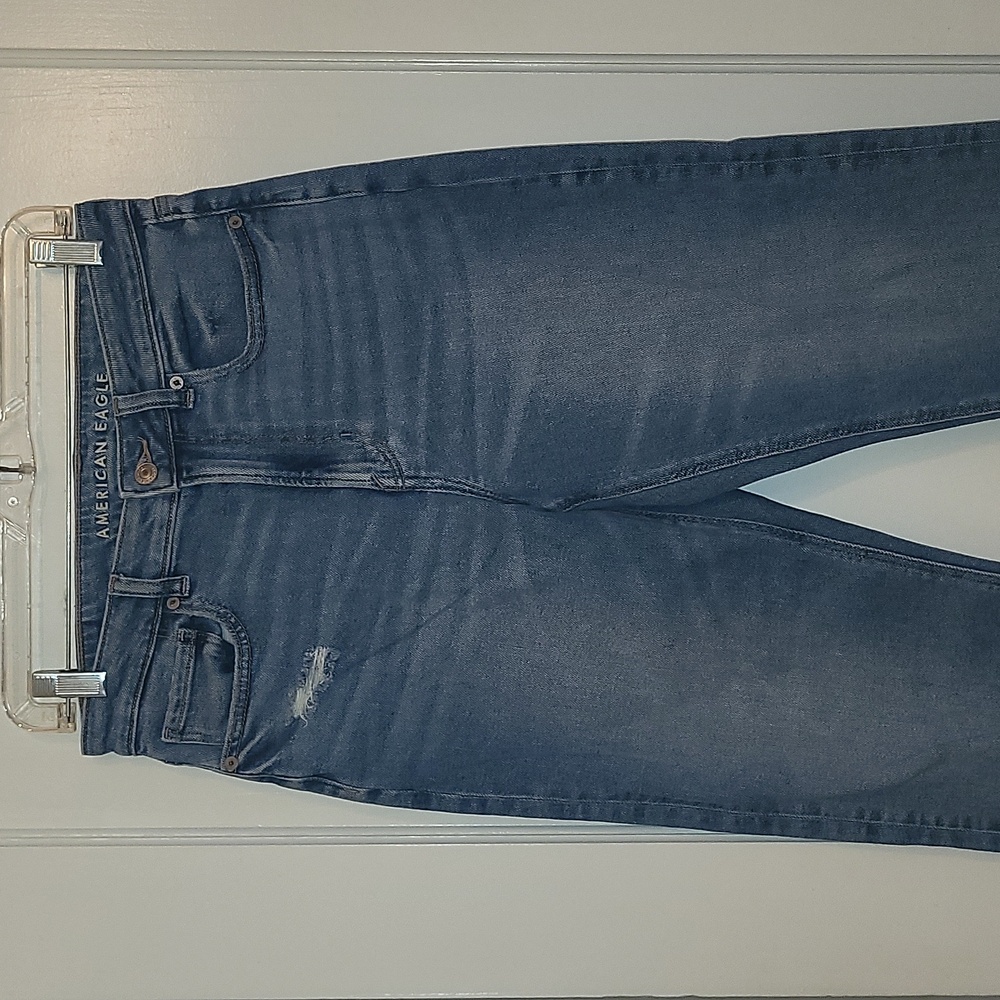 American Eagle "mom jean"